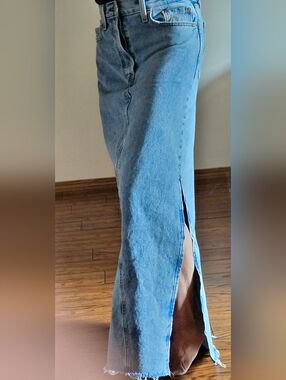 Levi’s Size 28 High Rise Light Wash Denim Maxi Skirt | 100% Cotton Side Slit E